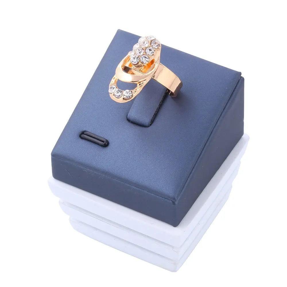 4Pcs Golden Jewelry Set For Women
