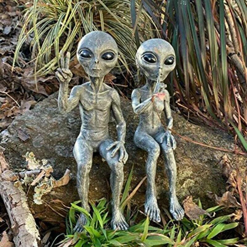 Outer Space Alien Statue Garden Figurine Set